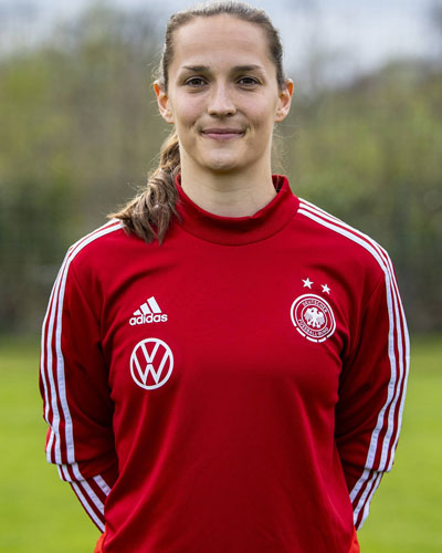 laura anna benkarth 6