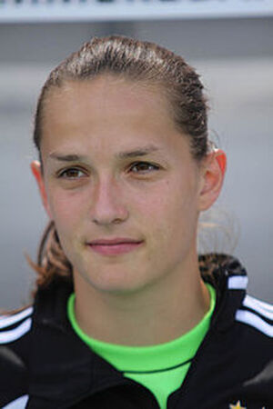 laura anna benkarth 7