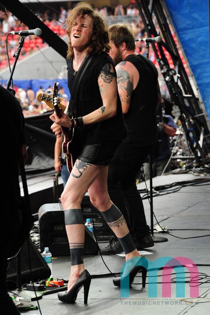 laura jane grace 6