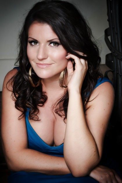 laura norton 6
