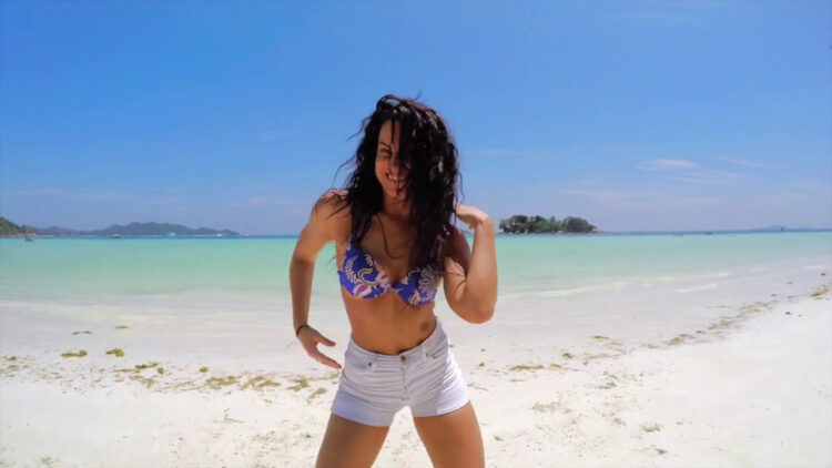 laure courtellemont 6