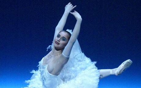 lauren cuthbertson 1