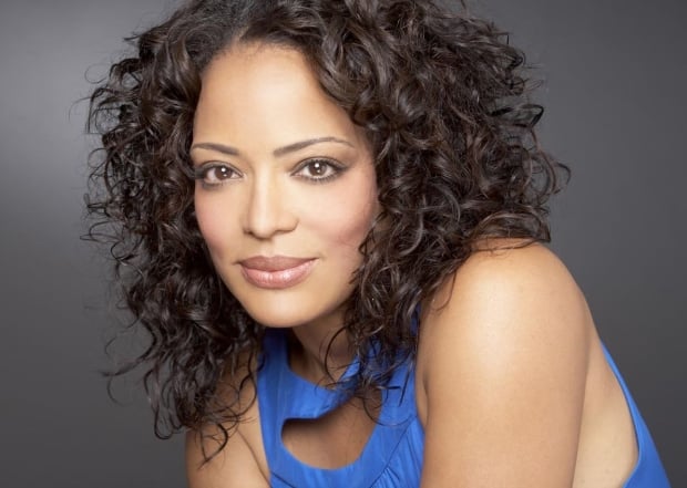 lauren velez 8