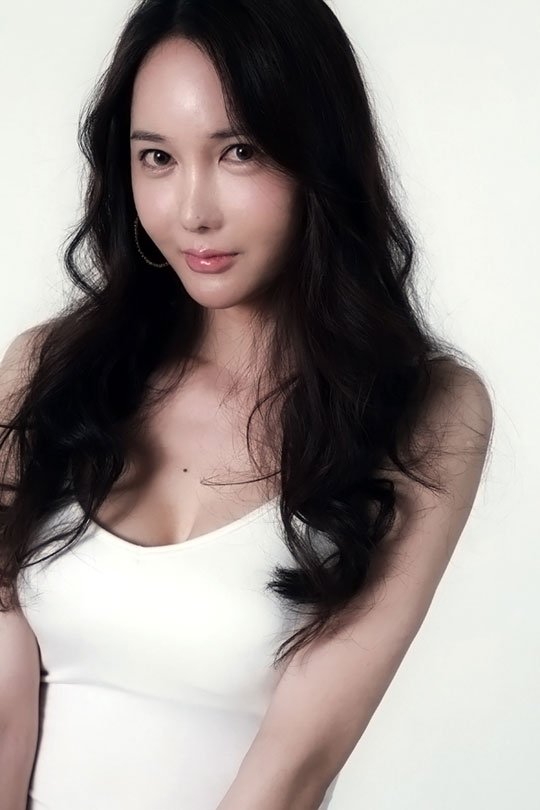 lee si yeon 8