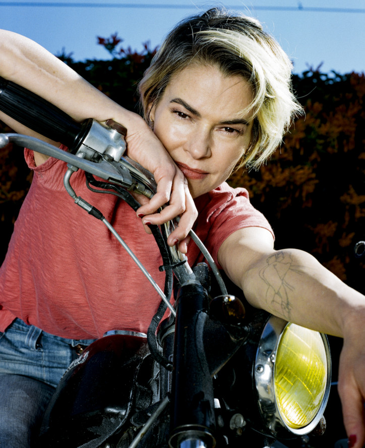 leisha hailey 8