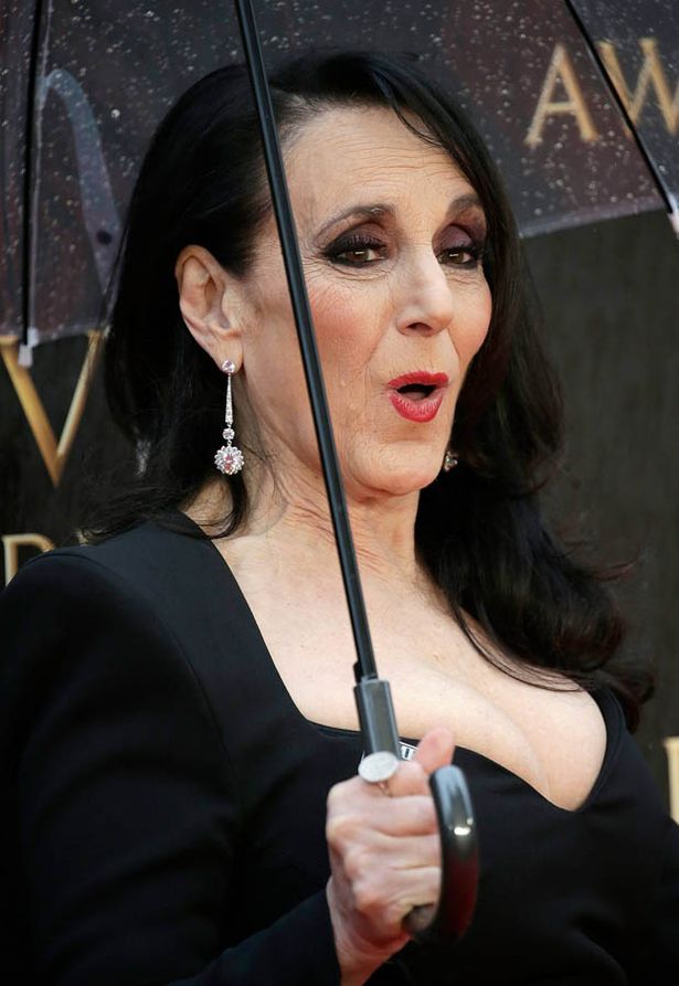 Hot Sexy Lesley Joseph Bikini Pics