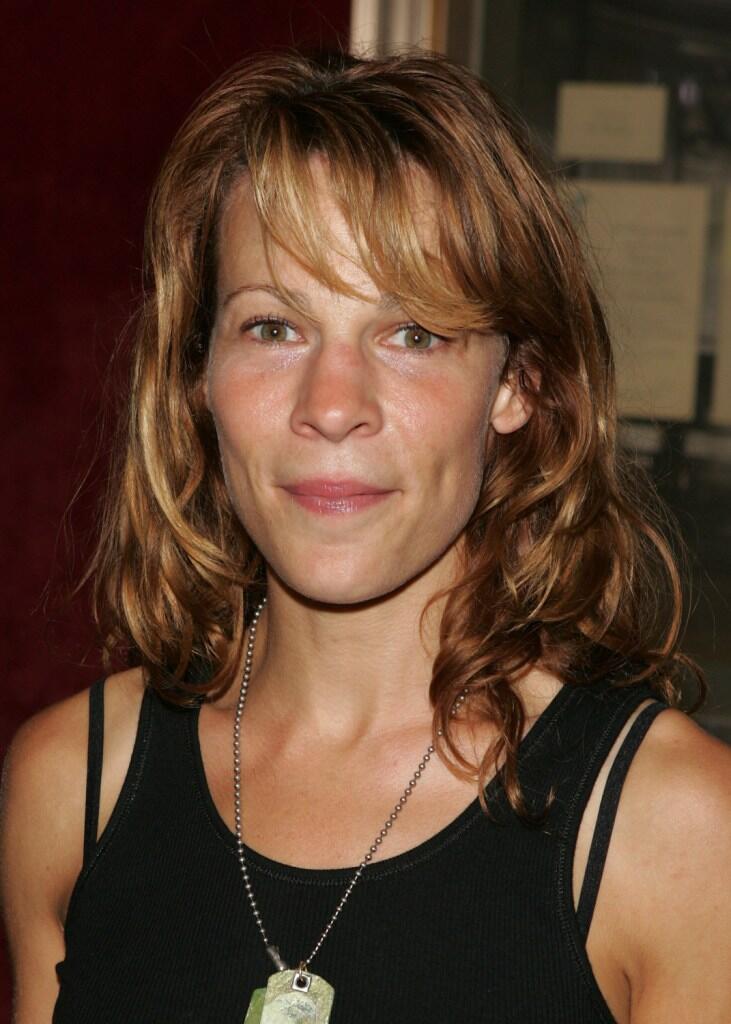 9 Hot Sexy Lili Taylor Bikini Pics