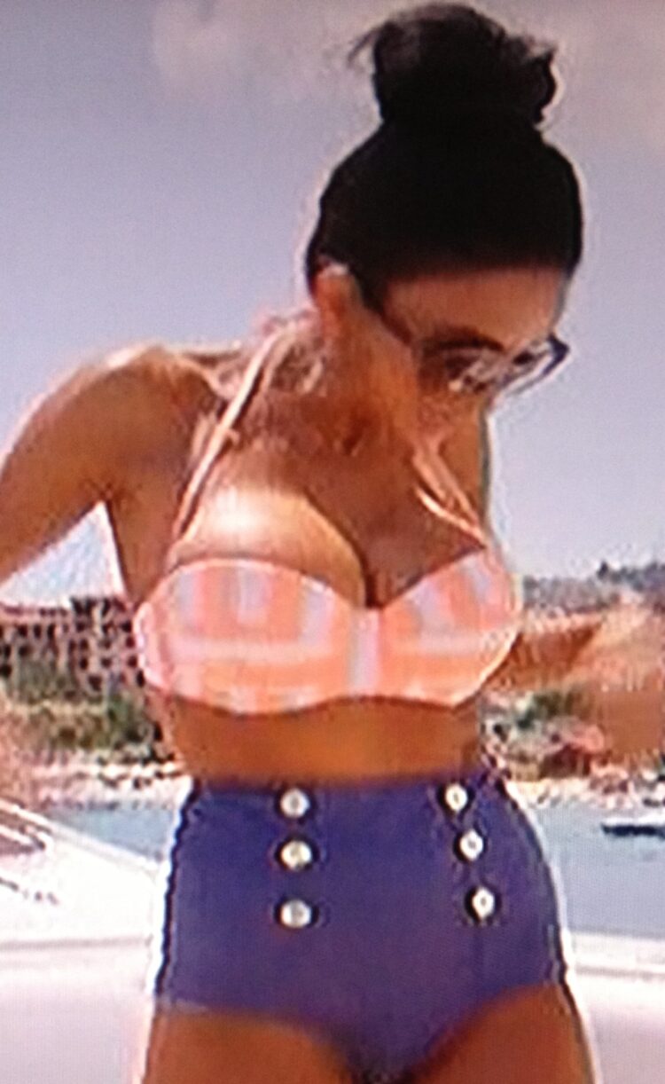 lilly ghalichi 2