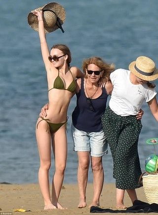 lily rose depp 3