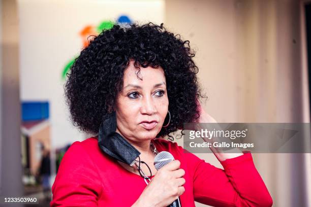 lindiwe sisulu 7