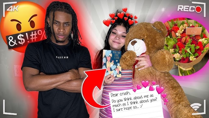 3 Hot Sexy Linnette Rodriguez Bikini Pics