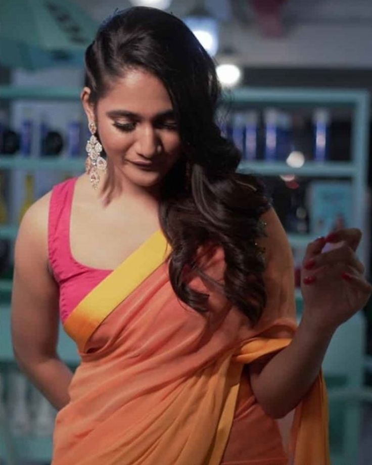 losliya mariyanesan 2