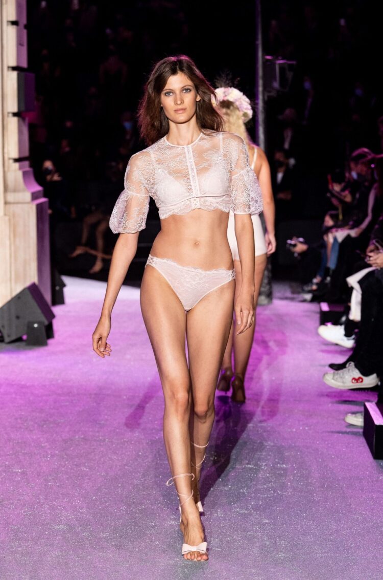 louise lecavalier 1 scaled