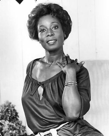 madge sinclair 2