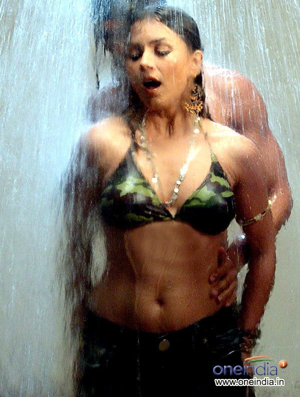 9 Hot Sexy Mahima Chaudhry Bikini Pics