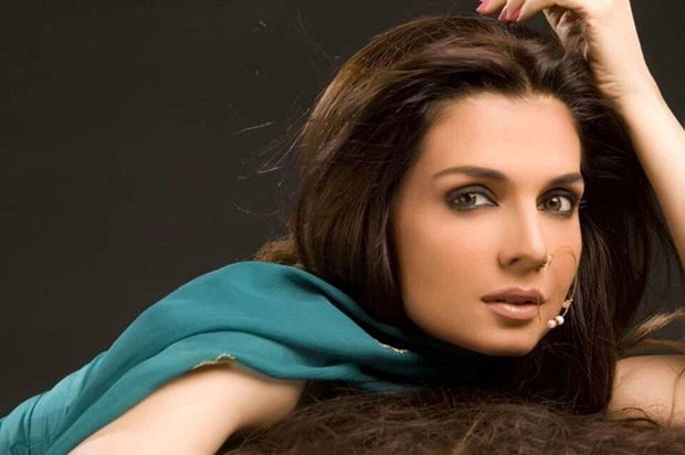 mahnoor baloch 9