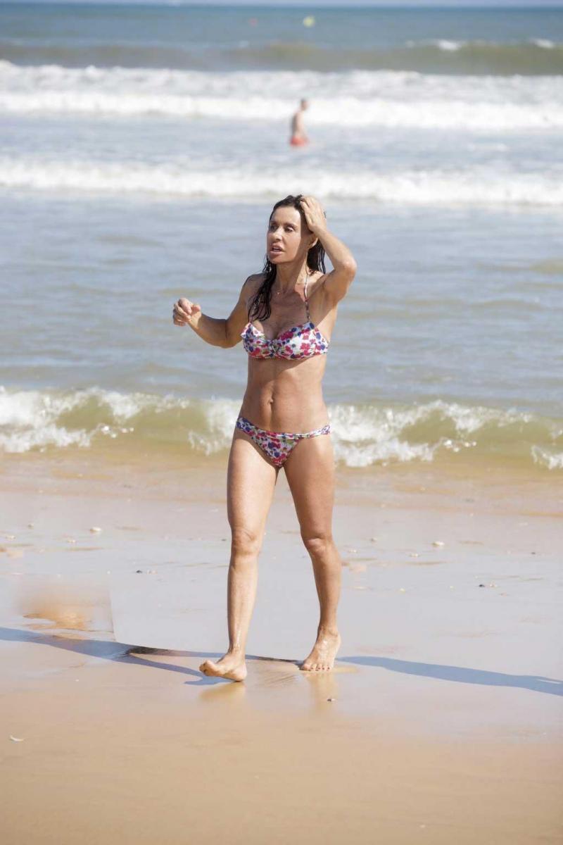 manuela moura guedes 8