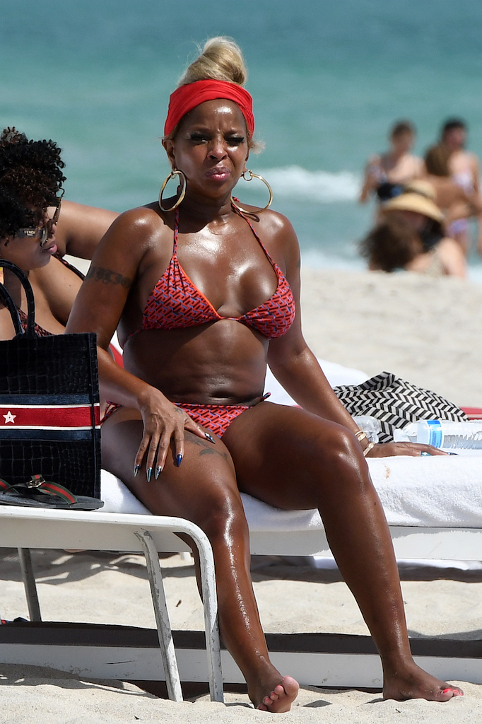 mary j black 2