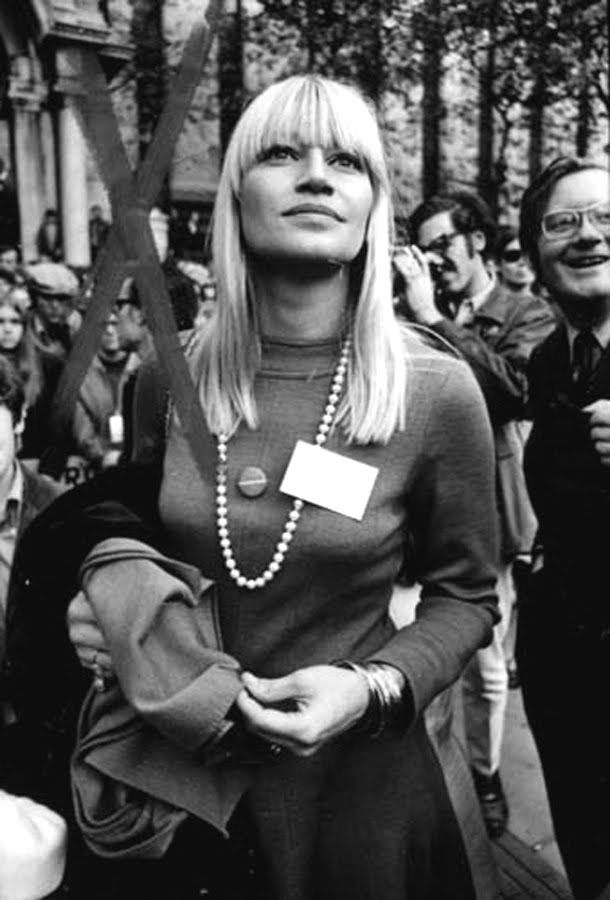 mary travers 1