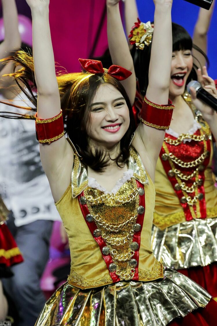 melody nurramdhani laksani 3