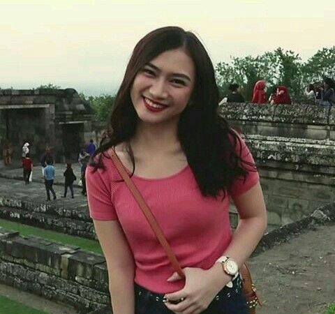 melody nurramdhani laksani 6