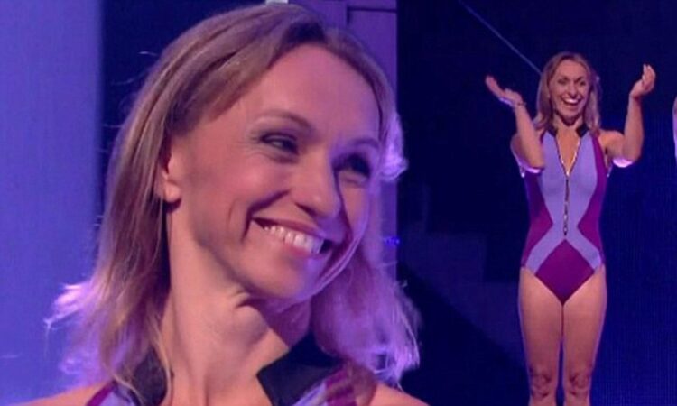 michaela strachan 6