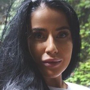 nadia karoline rouhani 4