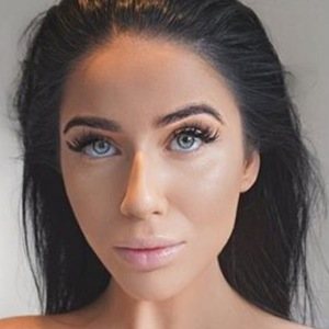 nadia karoline rouhani 8