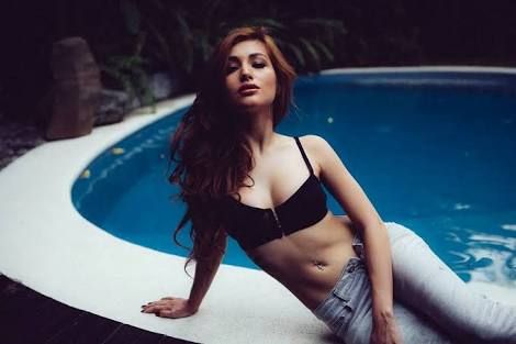 nathalie hart 3