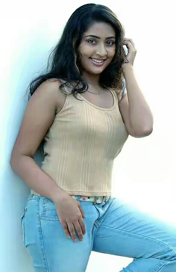 navya nair 4