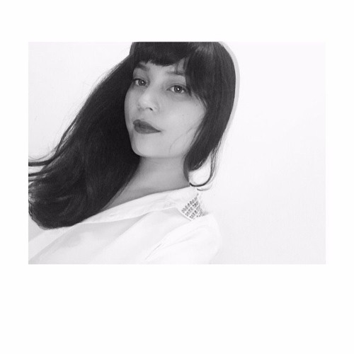 nichelle deriska pesik