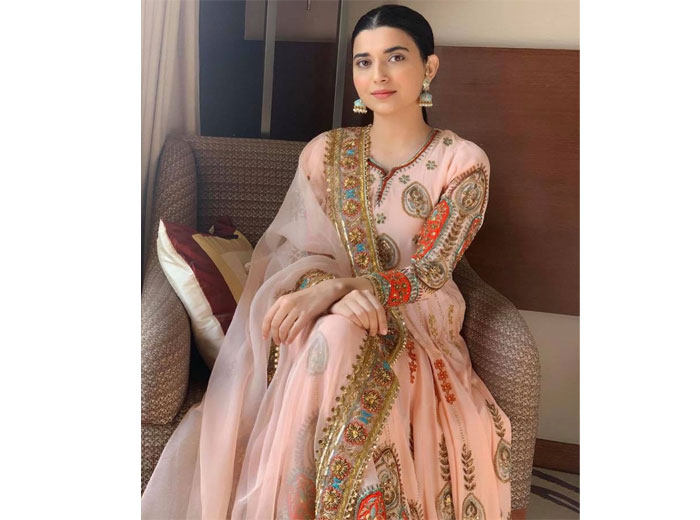 nimrat khaira 8