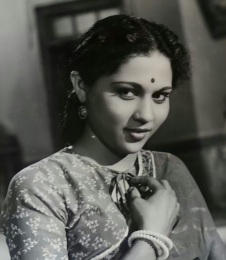 nirupa roy 2