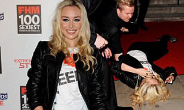 10 Hot Sexy Noelle Reno Bikini Pics