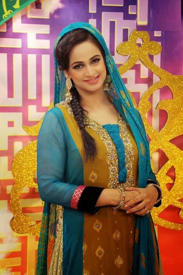 noor bukhari 5