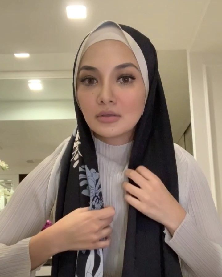 noor neelofa 2