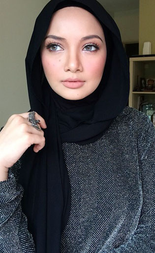 noor neelofa 7