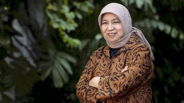 nurhayati subakat 8