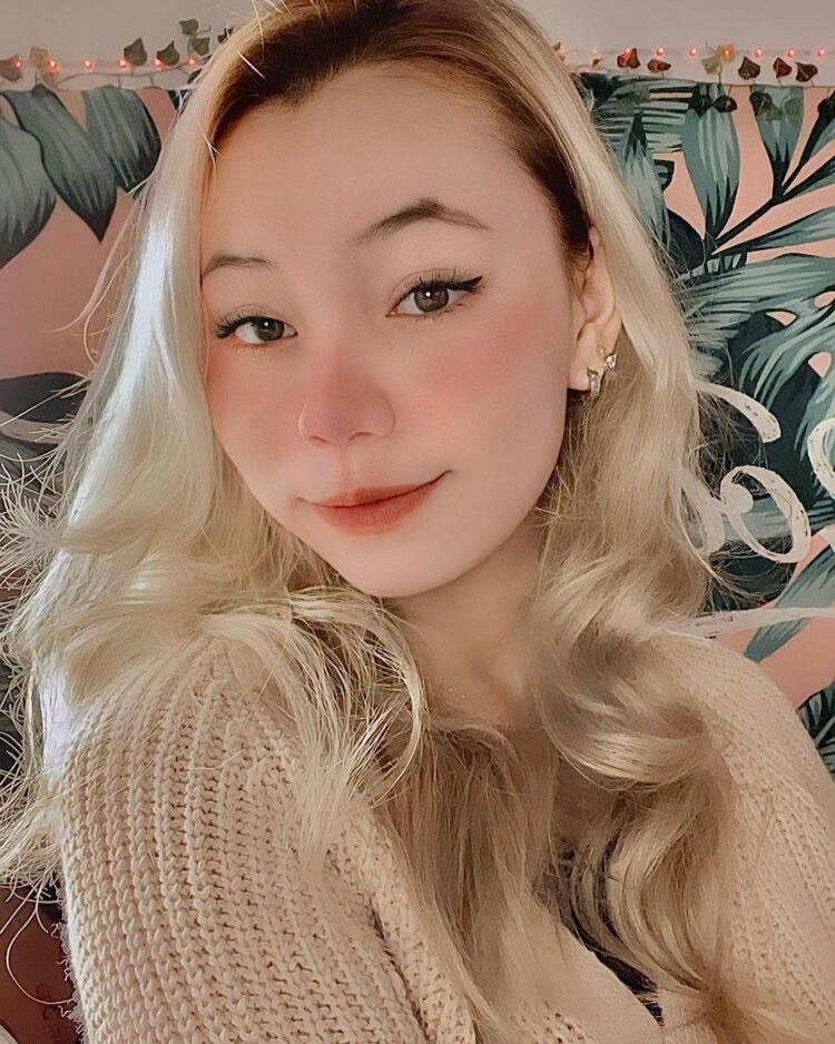 nurinlofa adrianna kirana