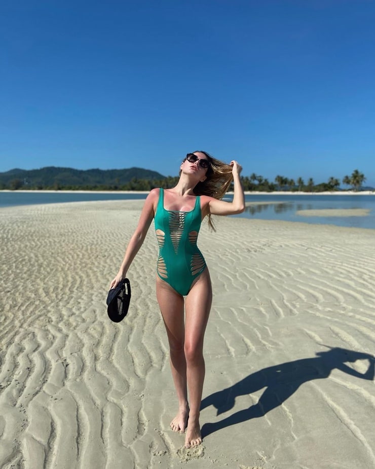 oktyabrina maximova 4