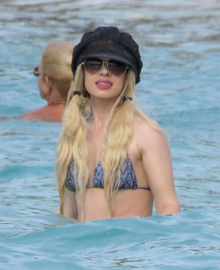 orianthi panagaris 3