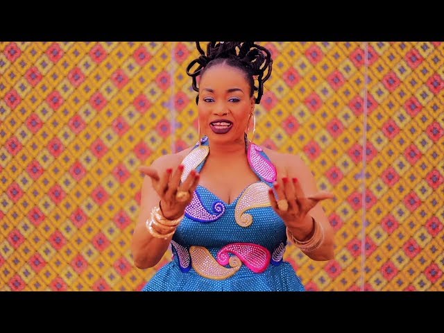 oumou sangare 13
