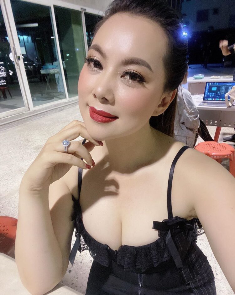 panadda wongphudee️️ 4