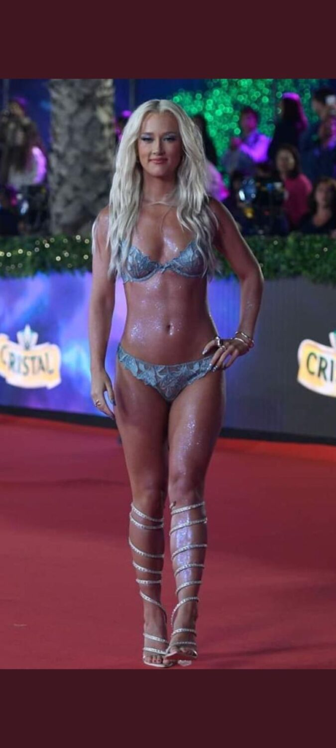 paola flores 5