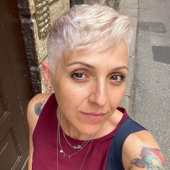 paola manghisi 8