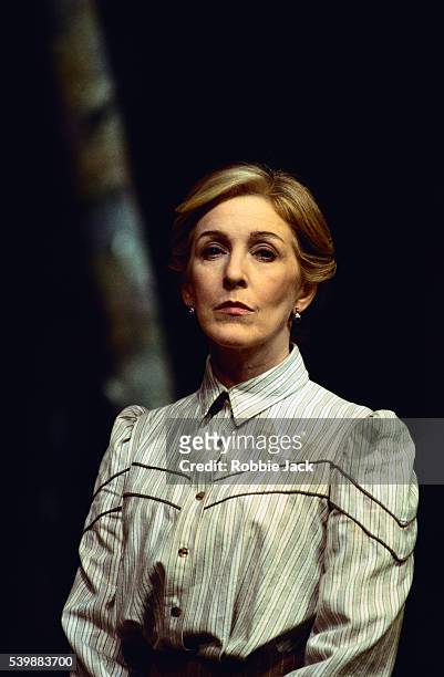 patricia hodge 9