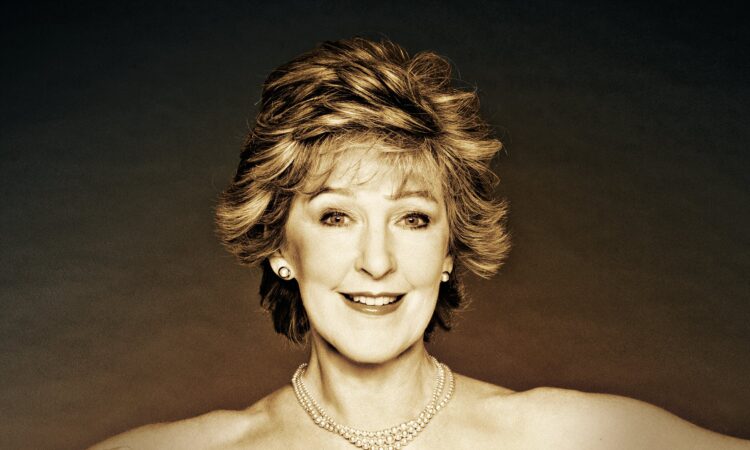 patricia hodge