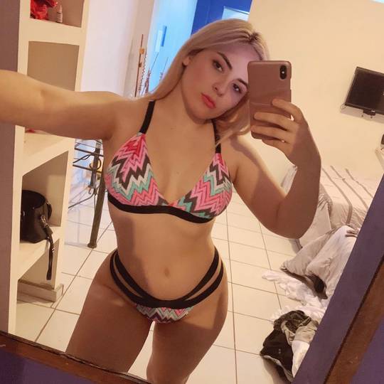 6 Hot Sexy Paula Del Villar Bikini Pics