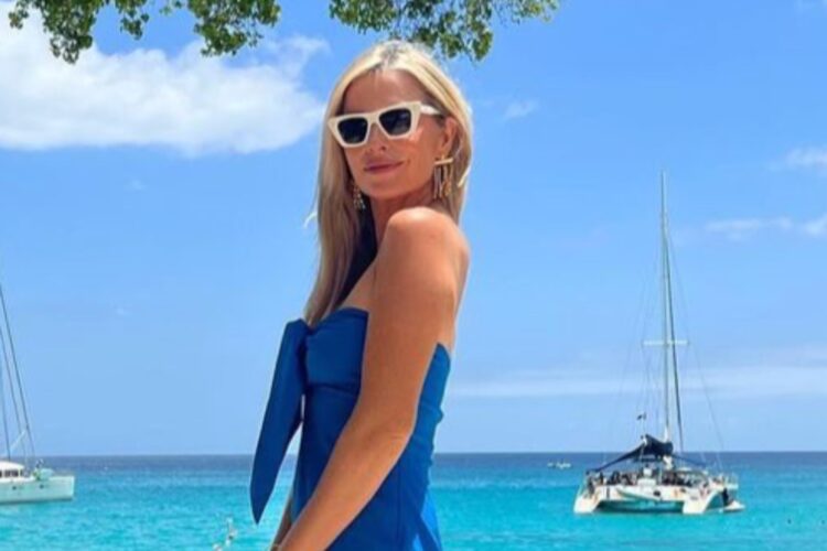 9 Hot Sexy Pippa O'Connor Bikini Pics