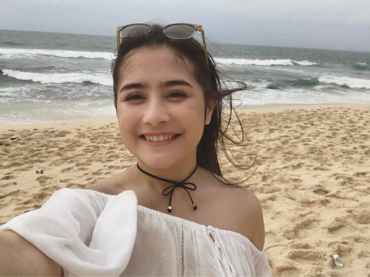 prilly latuconsina 9